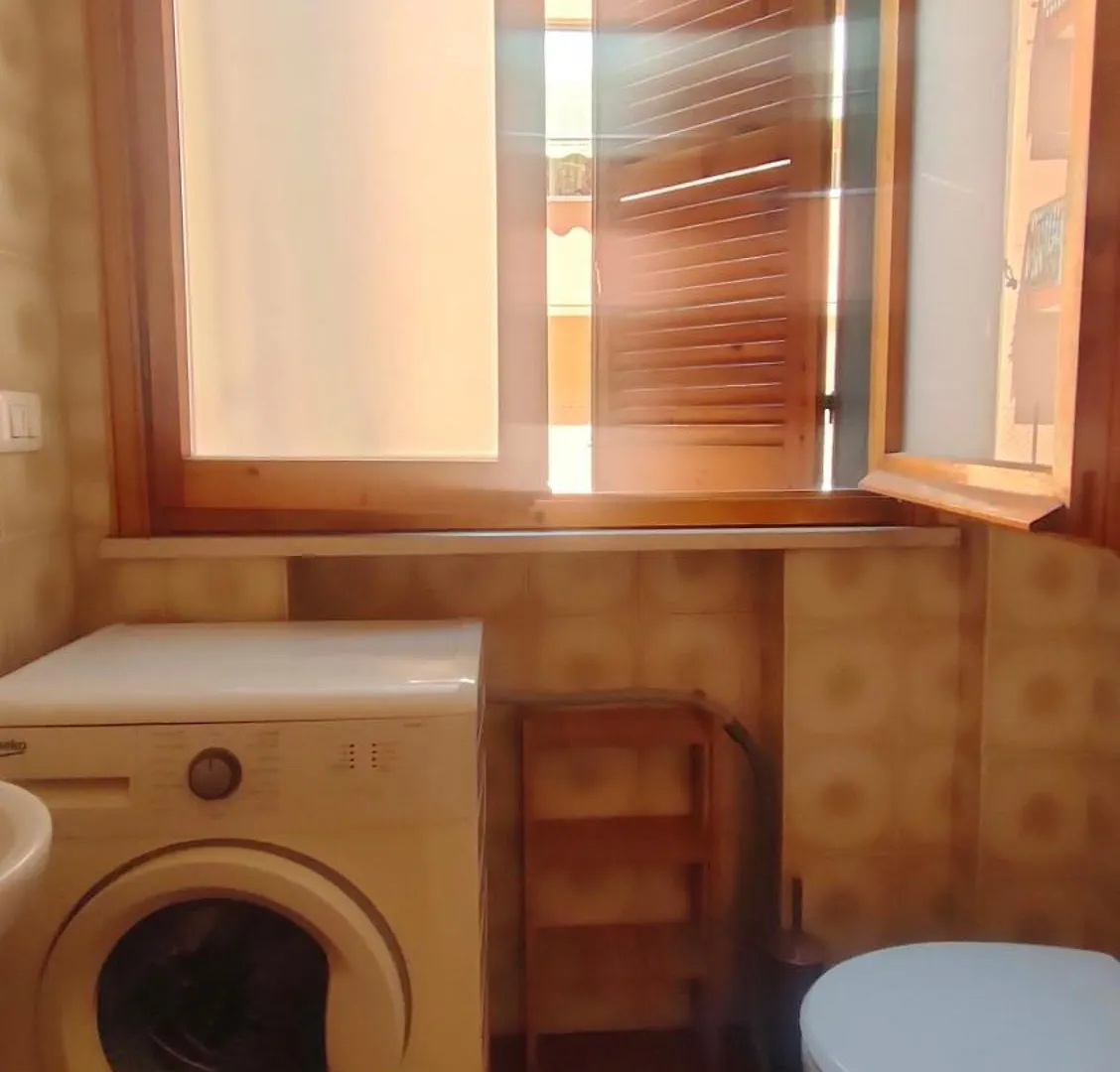 Mono Amendola Apartment Rimini 0*,